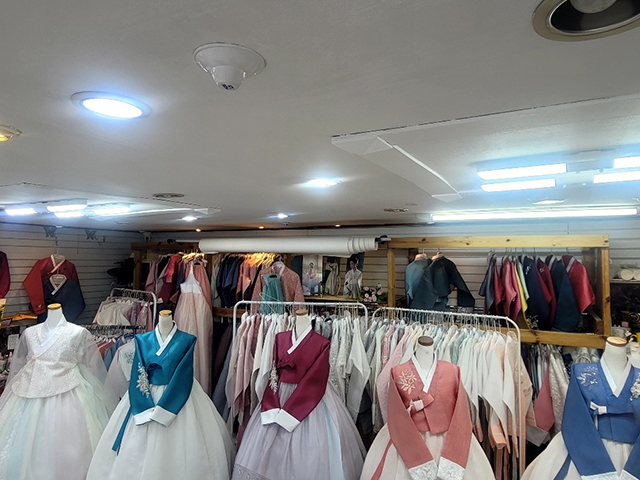 20240318161013_3Zem84rw.jpg_carousel_부천상동한복대여_부천상동한복대여,부천한복대여,원미구한복대여,상동한복대여,역곡동한복대여,부천한복,원미구한복,상동한복,역곡동한복,고운날한복